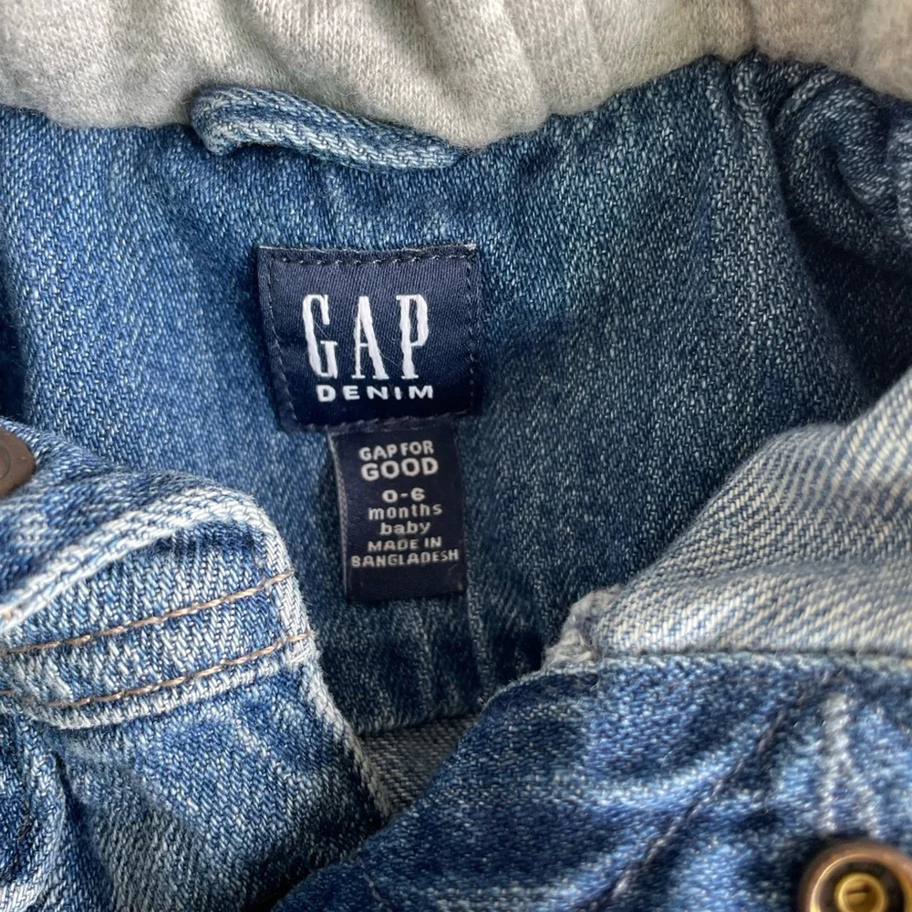 0-6M Gap Baby Jean / Denim Jacket with Soft Knit Heather Gray Hood and Sleeves - Picture 4 of 7